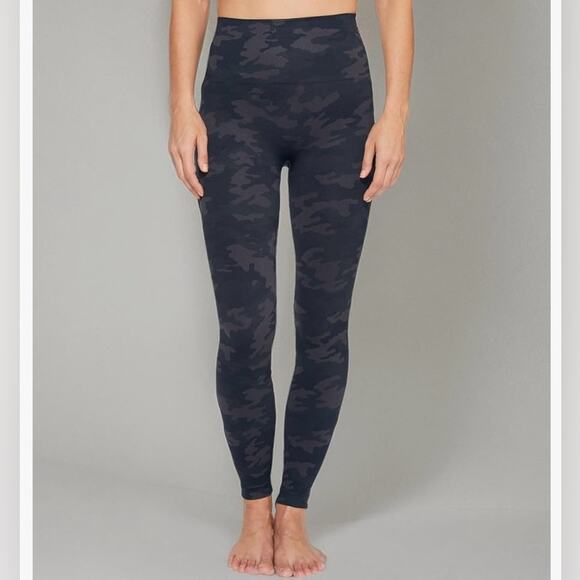 SPANX Pants - SPANX New Small Black Camo Women's EcoCare Seamless Leggings